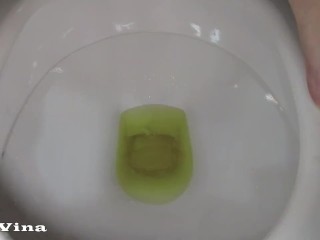 Very long closeup peeing