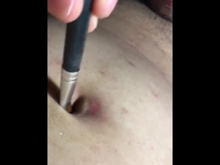 Bellybutton  poking with Beaty brushes 