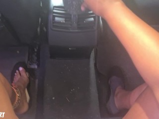 I Made My UBER DRIVER Finger Fuck Me and Make Me CUM While Driving - I Had No Panties On