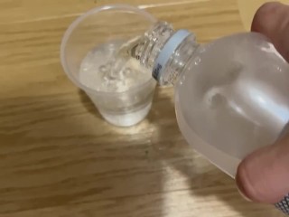 炭酸水にちんこを突っ込んでみた