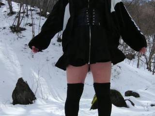 I exposed myself outdoors in the northern snowy mountains and I leaked pee
