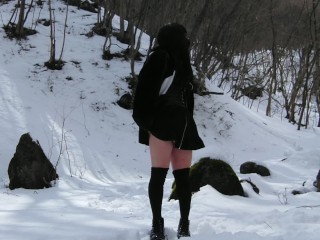 I exposed myself outdoors in the northern snowy mountains and I leaked pee