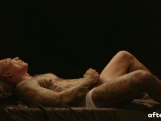 Damian Dragon gives JOI and tells you how to touch yourself