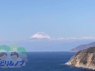 観光地でおっぱいを露出する美人日本人女性 Vol.5