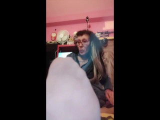 Miss Wagon Vegan - Nylon Sexy - Gambe sexy lunghissime e piedi inguainati dal nylon che ti ordinano