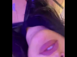 I masturbate in the car 