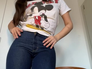 Squirting in my tight Lee jeans as my fan requested