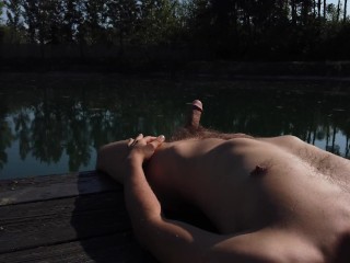 Getting Off In The Sun At The Lake - Nice And Risky Outdoor Masturbation