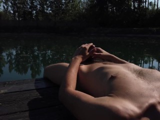 Getting Off In The Sun At The Lake - Nice And Risky Outdoor Masturbation