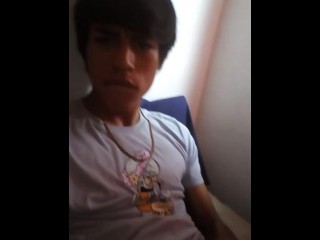 De Poco En Poco Me Sale El Semen Por La Puntita Del Pene