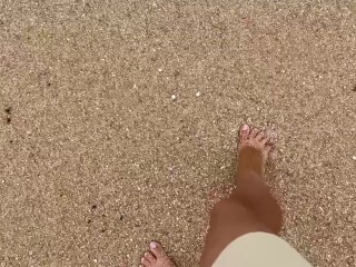 Hot blonde girl decides to play with herself on the beach. Pussy fingering and squirt.