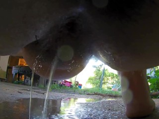 fat girl pees and farts outside on securoty cam up close hairy dripping pussy 2