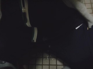 【個人撮影】女子学生マネージャーが公園のトイレで秘密のご褒美！口内大量射精と大量中出し！！！ 日本人 素人  野外 声我慢 部活 フェラ 手コキ カップル