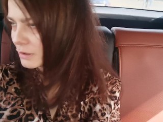 Milf with the face of Ahegao asks to cum on the tonge