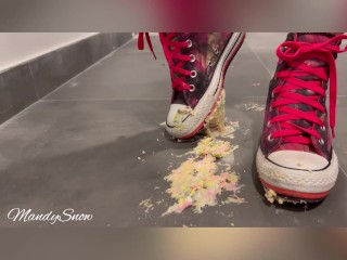 Marshmallows stuck under converse, sexy stomping and crushing wedge converse - MandySnow Free Clip