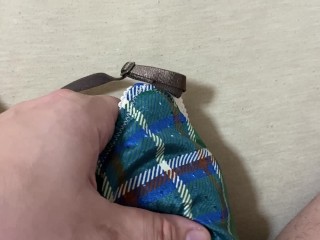 大学生の緑チェック柄ノンワイヤーブラジャーに大量ぶっかけ