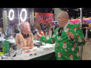 molly blingwell w jiggy jaguar exxxotica expo 2022 Chicago Il