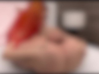 Salomé Suck her own cock