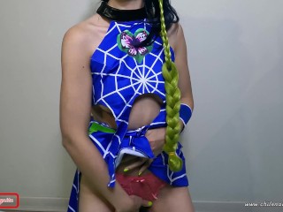 Jolyne Cujoh esta muy caliente, se masturba en prisión y es pillada por los guardias - TRAILER