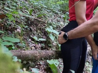 She begged me to cum on her big ass in yoga pants while hiking, almost got caught 