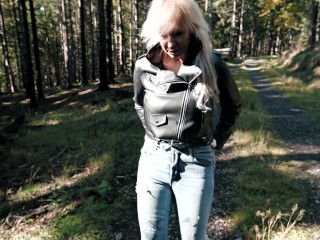 Risky Public blowjob in the forest in leather Jacket and Jeans. Polish Truu Couple