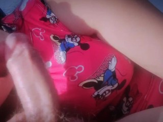 Teen slut sucks lucky guy's cock