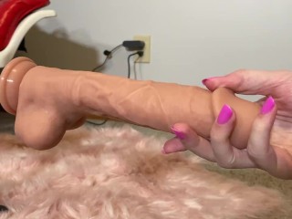 Stroking 9in Dildo on Hismith Fuck Machine