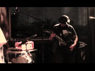 MUSCULAR METALCORE VOCALIST FUCKS AUDIENCES EARS RAW