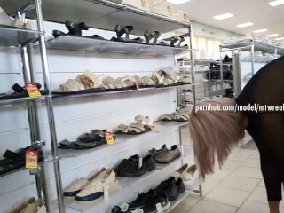 public flashing in store