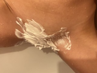 I asked my roommate to shave my pussy. It was so sexy so he fuck me in bath