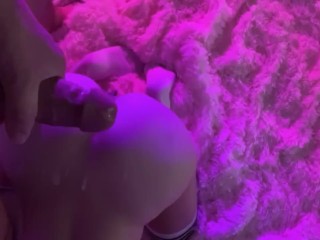 POV Cumming on her bubble butt