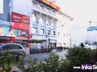 Argentina petera de 18 años es pillada por el Obelisco de Buenos Aires