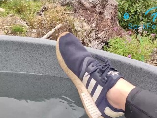 18 yo Playing with gym clothes in the pool 😝👟 Wet sneakers and tight wetlook leggings