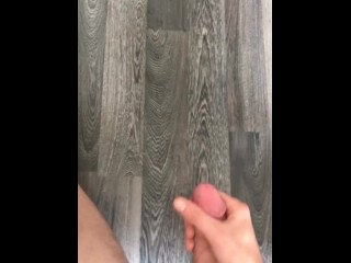 Grosse queue gicle du sperme partout