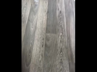 Grosse queue gicle du sperme partout