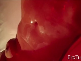 無修正。日本人 奴隷 目隠し 調教 飼育 スレンダー 女を拘束。豆ローター羞恥プレイで辱める。敏感 美少女全裸。