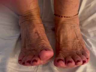 Cum On Step Aunt Gilf Milf Feet & Toes Granny Loves It