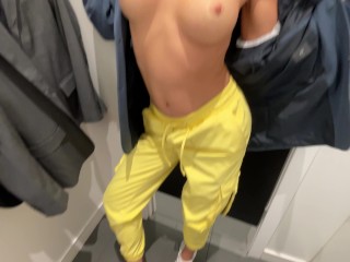 Sales Assistant sucked in Fitting room