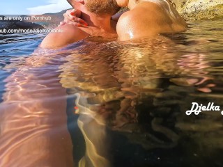 Amateur Couple Fucks in the Sea on the Beach