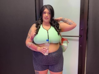 BBW Marilyn Mayson Seduces Her Personal Trainer