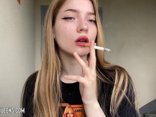 Smoking Fetish Girl 11