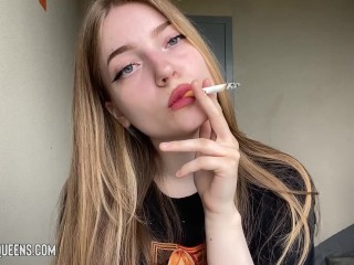 Smoking Fetish Girl 11