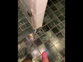 Les agrada la idea chicas que me ven. ¿Que me las coja en un spa de hotelito?😈🤭🍑🍒 Coméntame si t