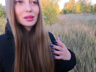 Blonde in public deepthroats dick and gets fucked fast in the woods