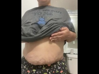 BBW Hunter Hyde’s First Shower Tease 💦