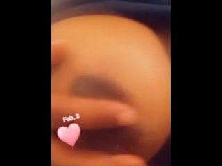 Ebony shows big titties, Snap chat