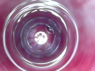 【閲覧注意】内視鏡で尿道オナニー。挿入中に潮吹きして、抜いた瞬間に水が吹き出す様子です。Urethral masturbation with an endoscope.