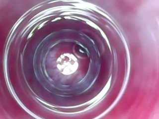 【閲覧注意】内視鏡で尿道オナニー。挿入中に潮吹きして、抜いた瞬間に水が吹き出す様子です。Urethral masturbation with an endoscope.