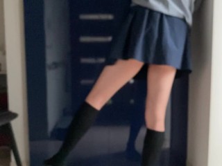 I was already wet just by slowly rolling up my skirt.