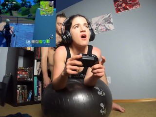 Roommate Fucks Petite Gamer Slut Vanessa Cliff While Playing Fortnite